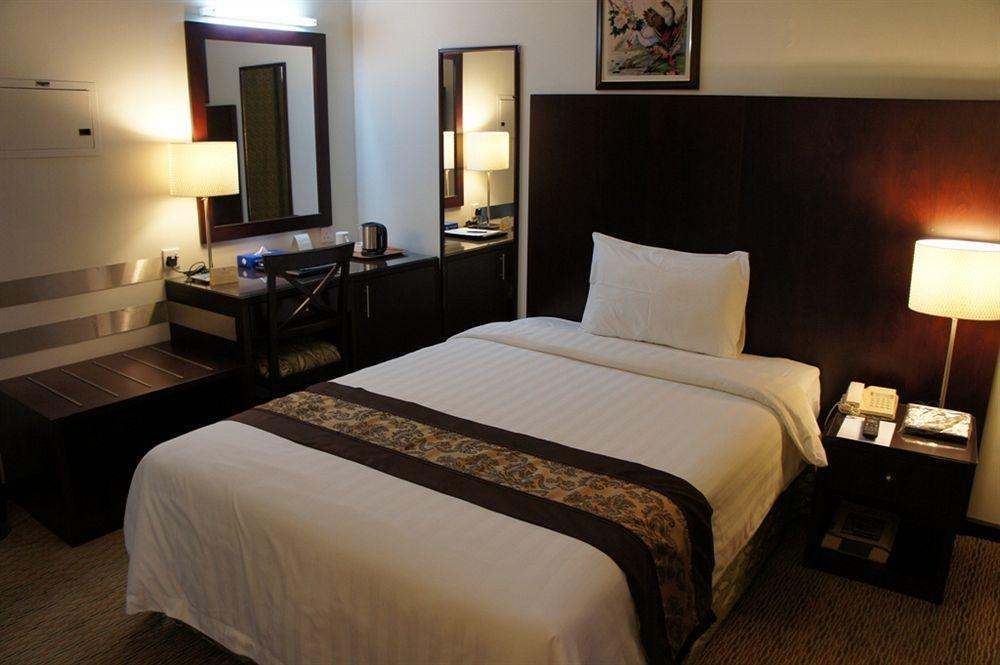 Dream Palace Hotel Dubaj Zewnętrze zdjęcie