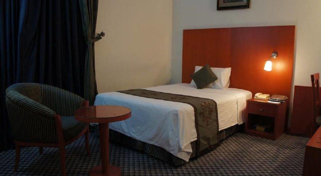 Dream Palace Hotel Dubaj Zewnętrze zdjęcie